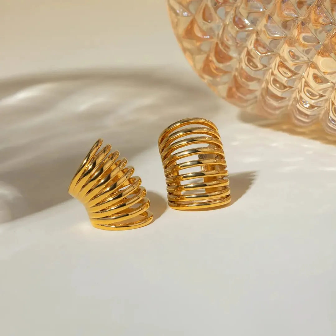 SPIRAL WAVE EAR CUFF