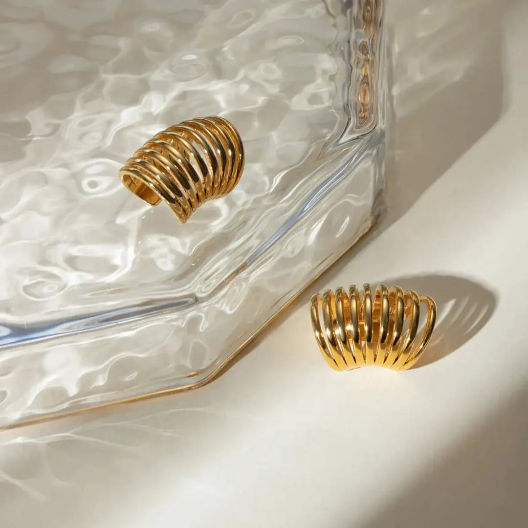 SPIRAL WAVE EAR CUFF