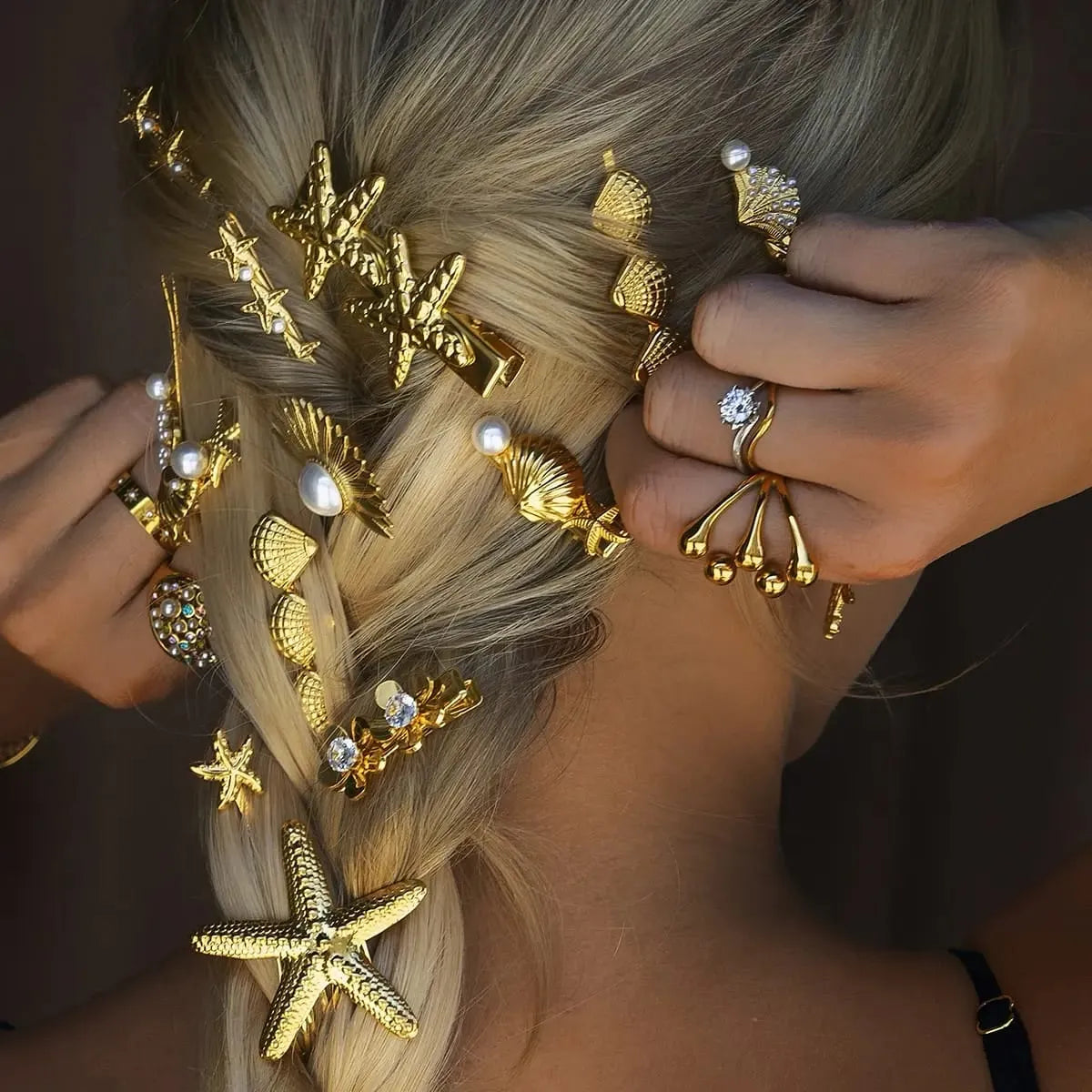 SEASHELL PEARL HAIR CLIP