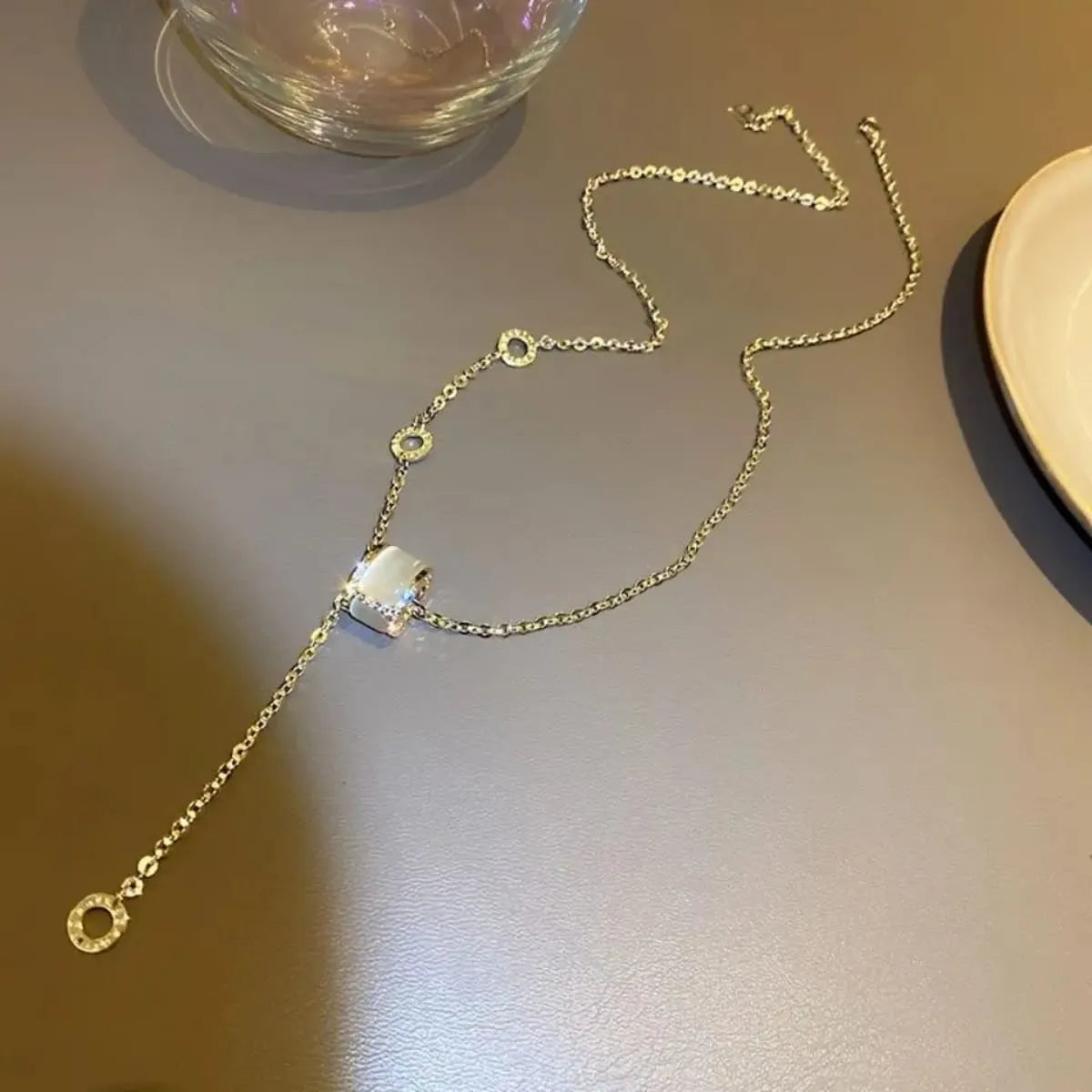 CIRCLE DROP LARIAT NECKLACE