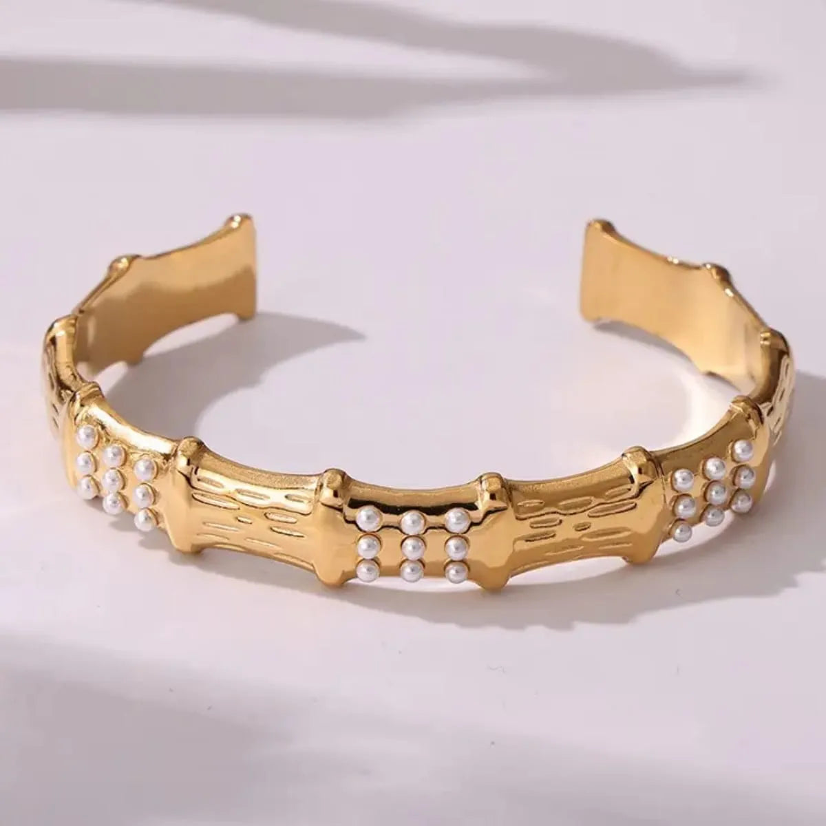 PEARL ARMOR CUFF