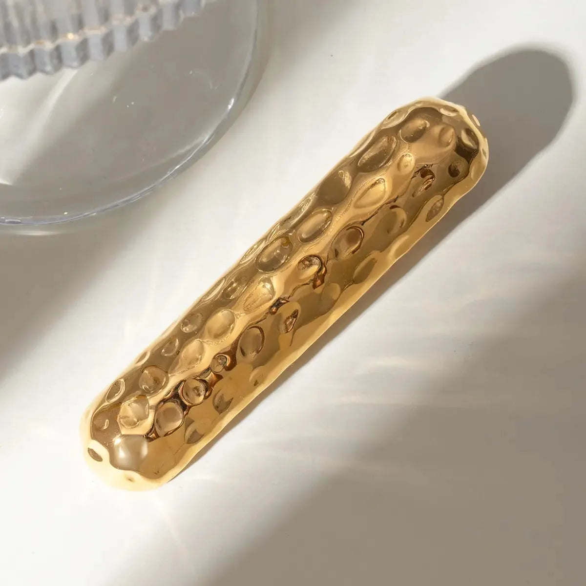 HAMMERED GOLD HAIR CLIP