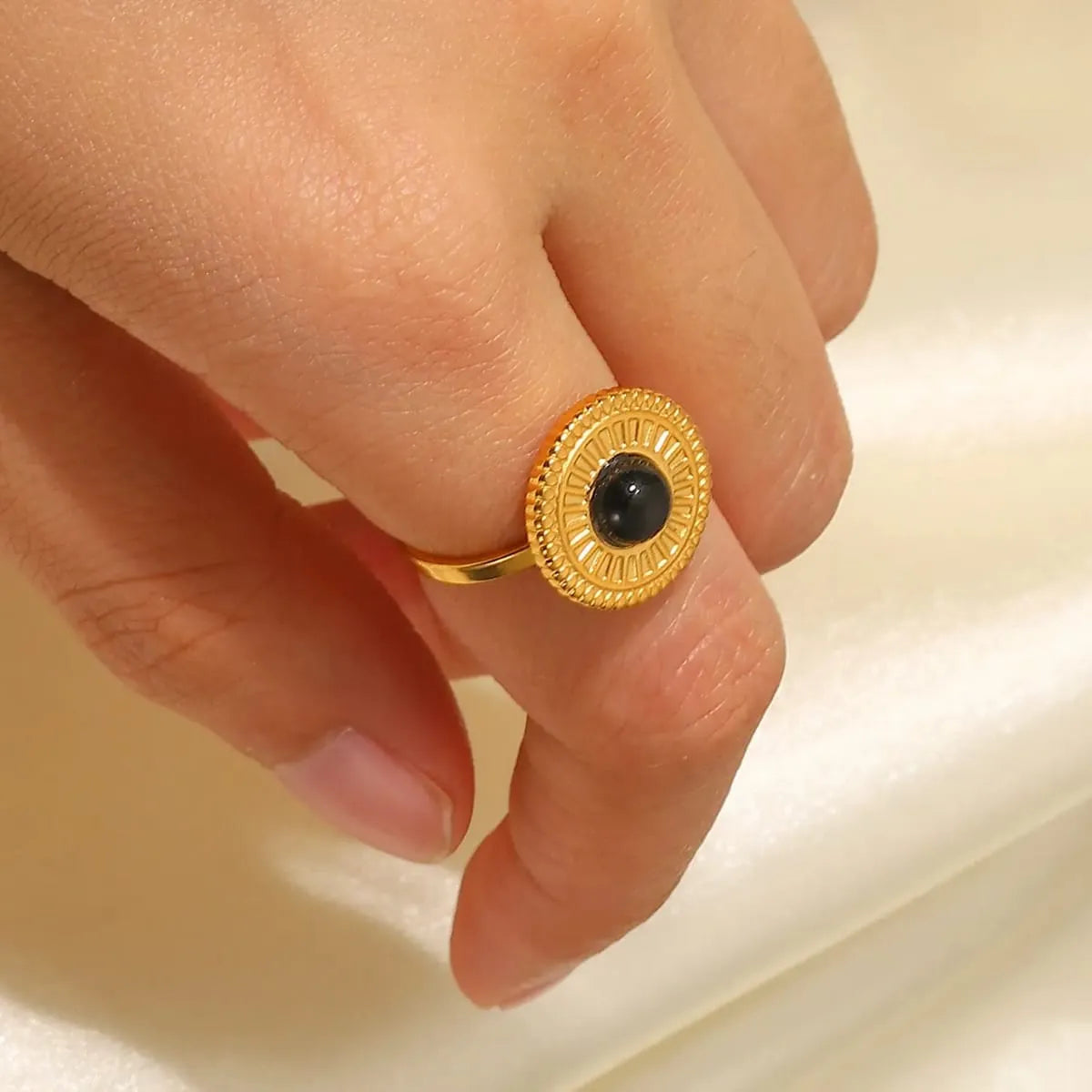 GOLDEN EYE RING