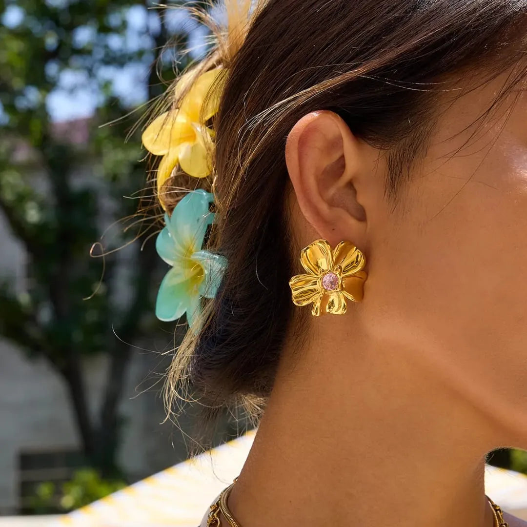 BLOSSOM PETAL STUD EARRINGS