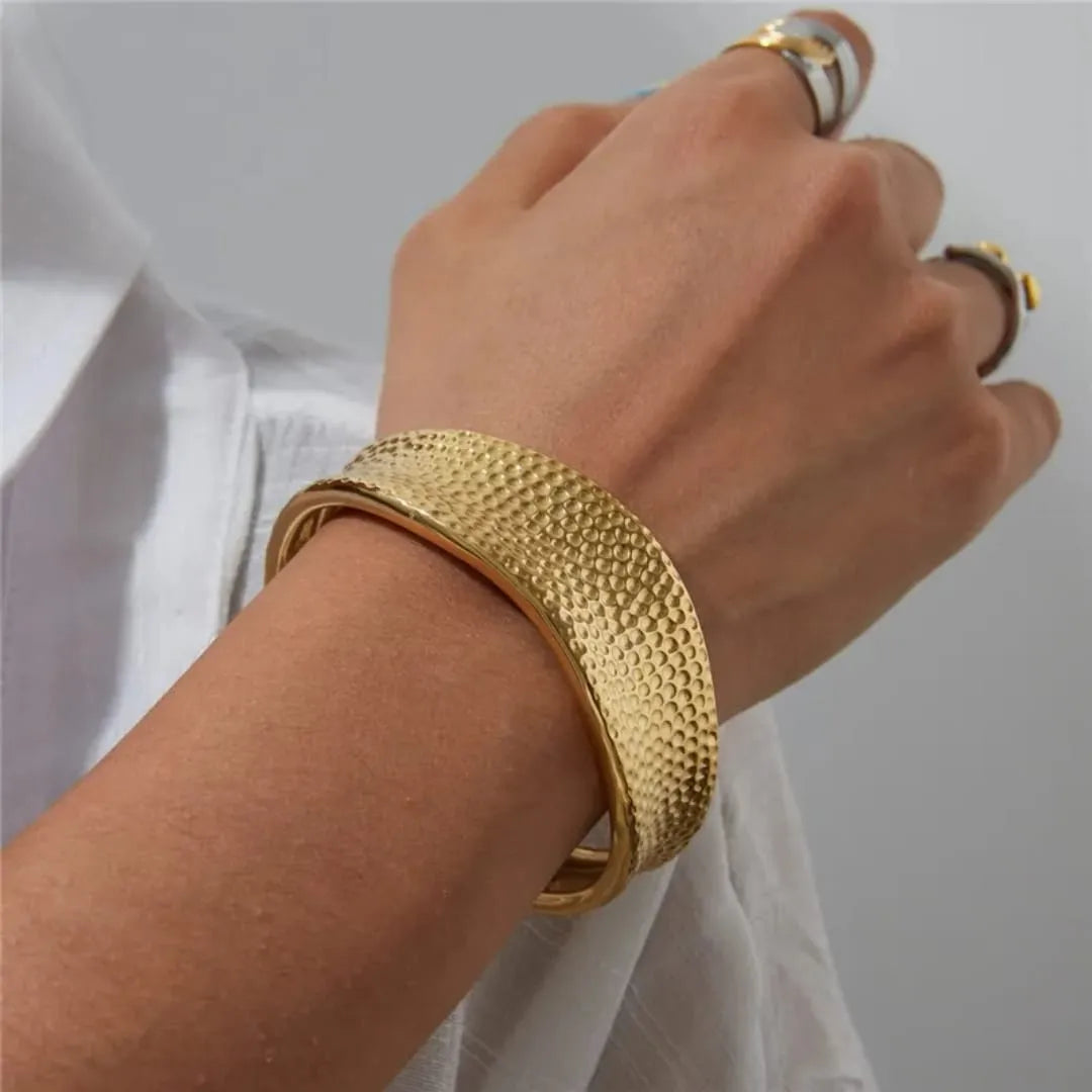 REGAL HAMMERED CUFF BRACELET