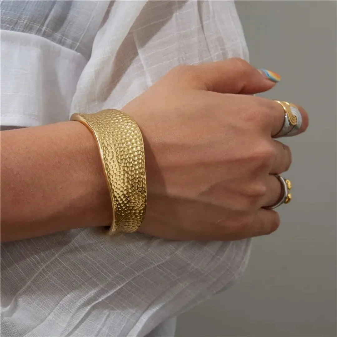 REGAL HAMMERED CUFF BRACELET
