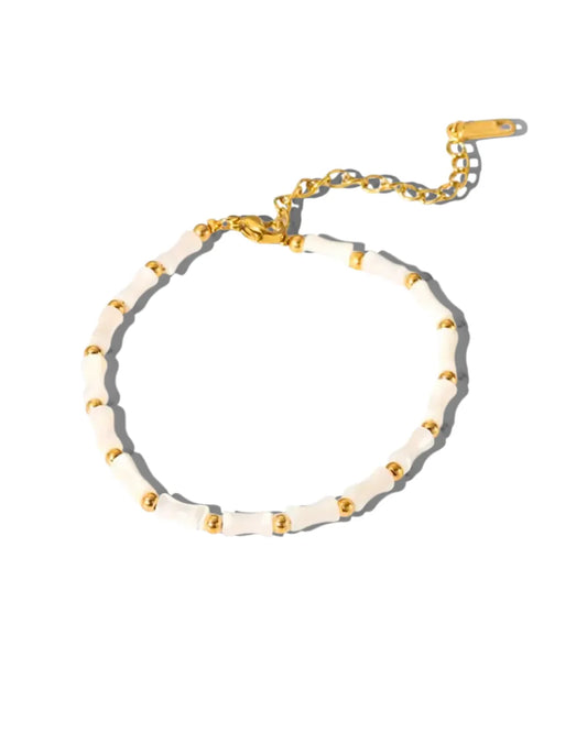 WHITE BEAD BRACELET