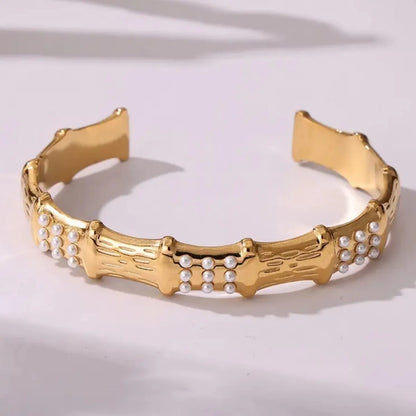 PEARL ARMOR CUFF