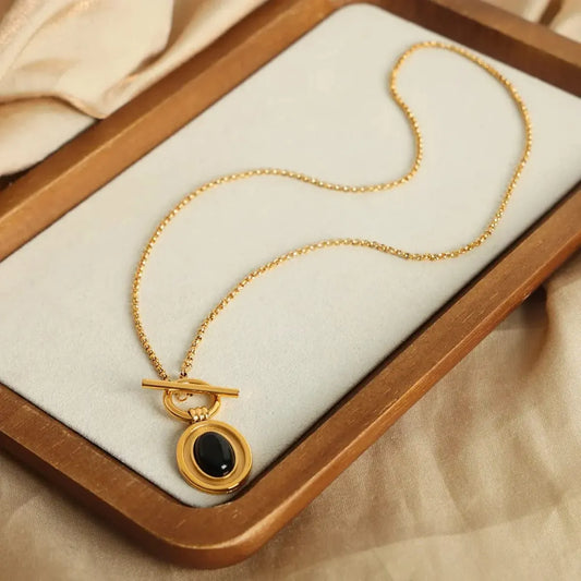 BLACK STONE NECKLACE